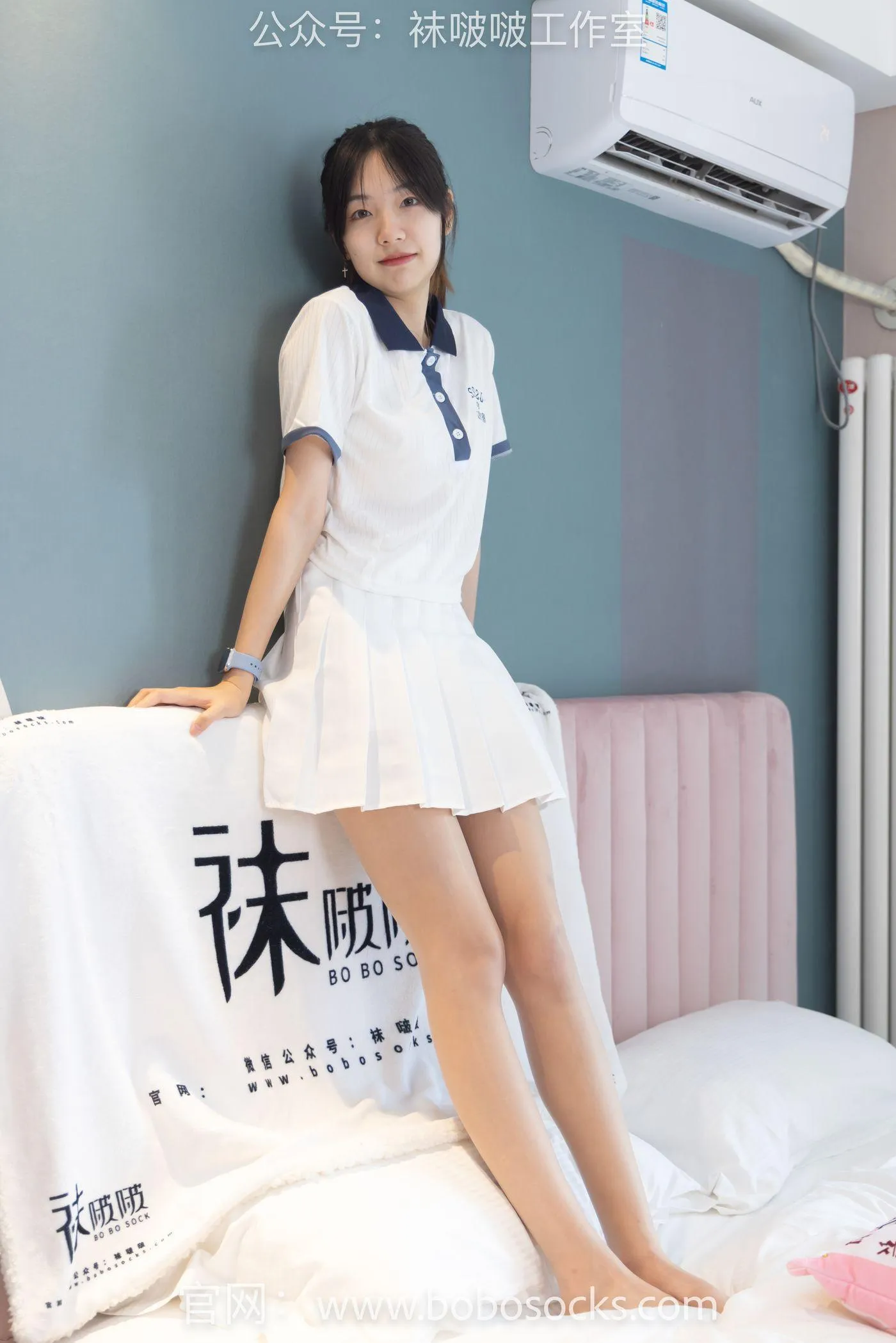 [BoBoSocks袜啵啵]NO.096 小甜豆-板鞋、白棉袜、油亮肉丝 [145P]插图5